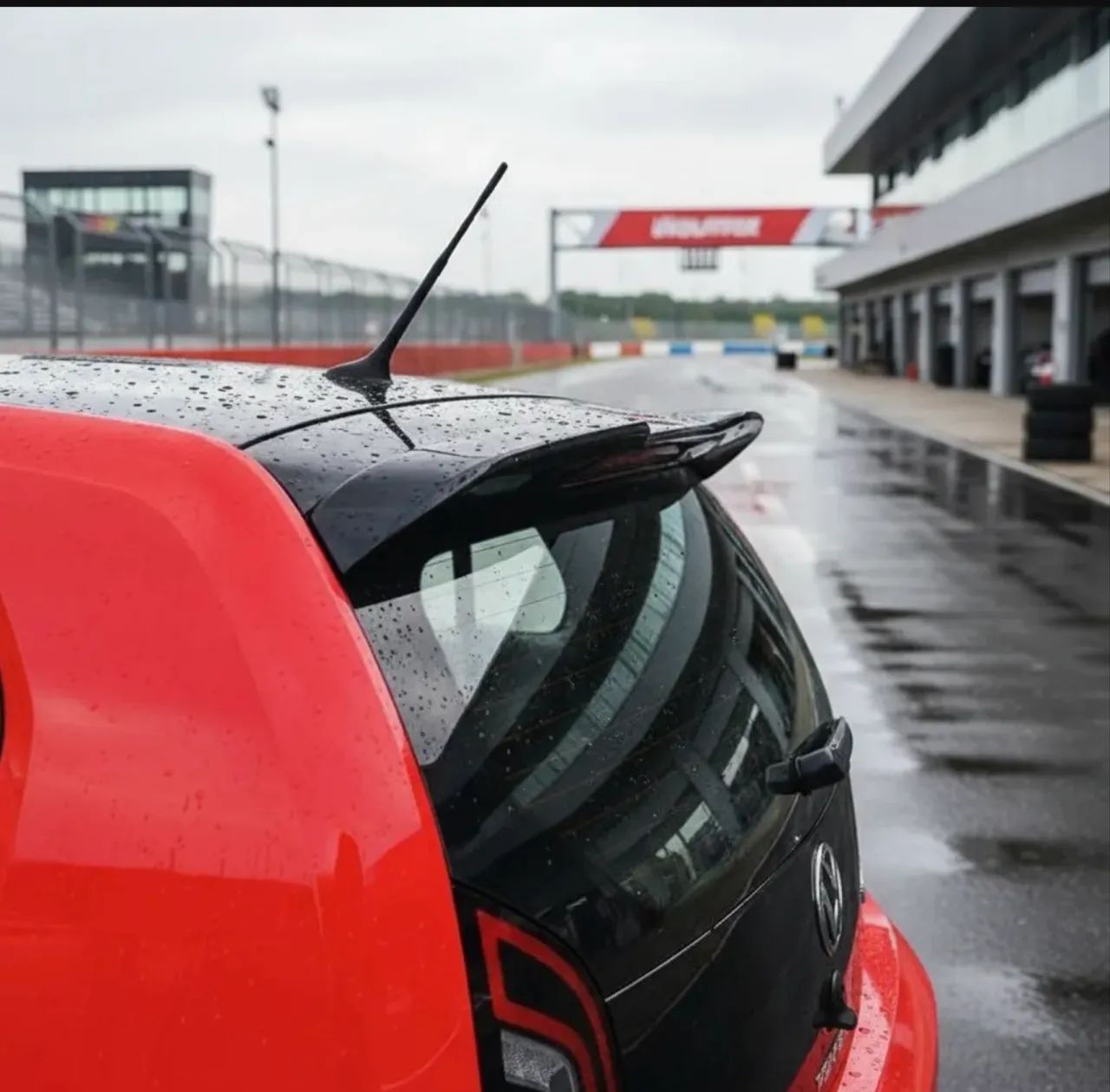 Aerofólio estilo GTI para VW Up! - Foto 5