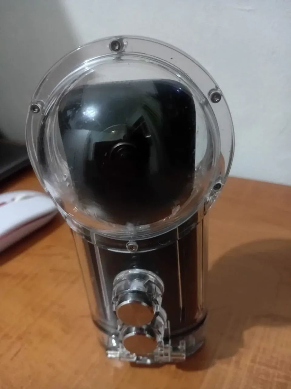 INSTA360 ONE X 5.7K | ESTABILIZAÇÃO FLOWSTATE | 18MP 5.7K  com estojo subaquático e case - Foto 6