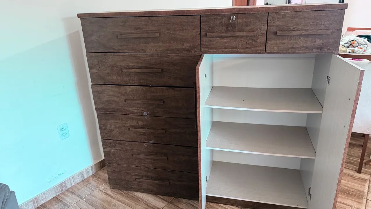 Cômoda grande MDF