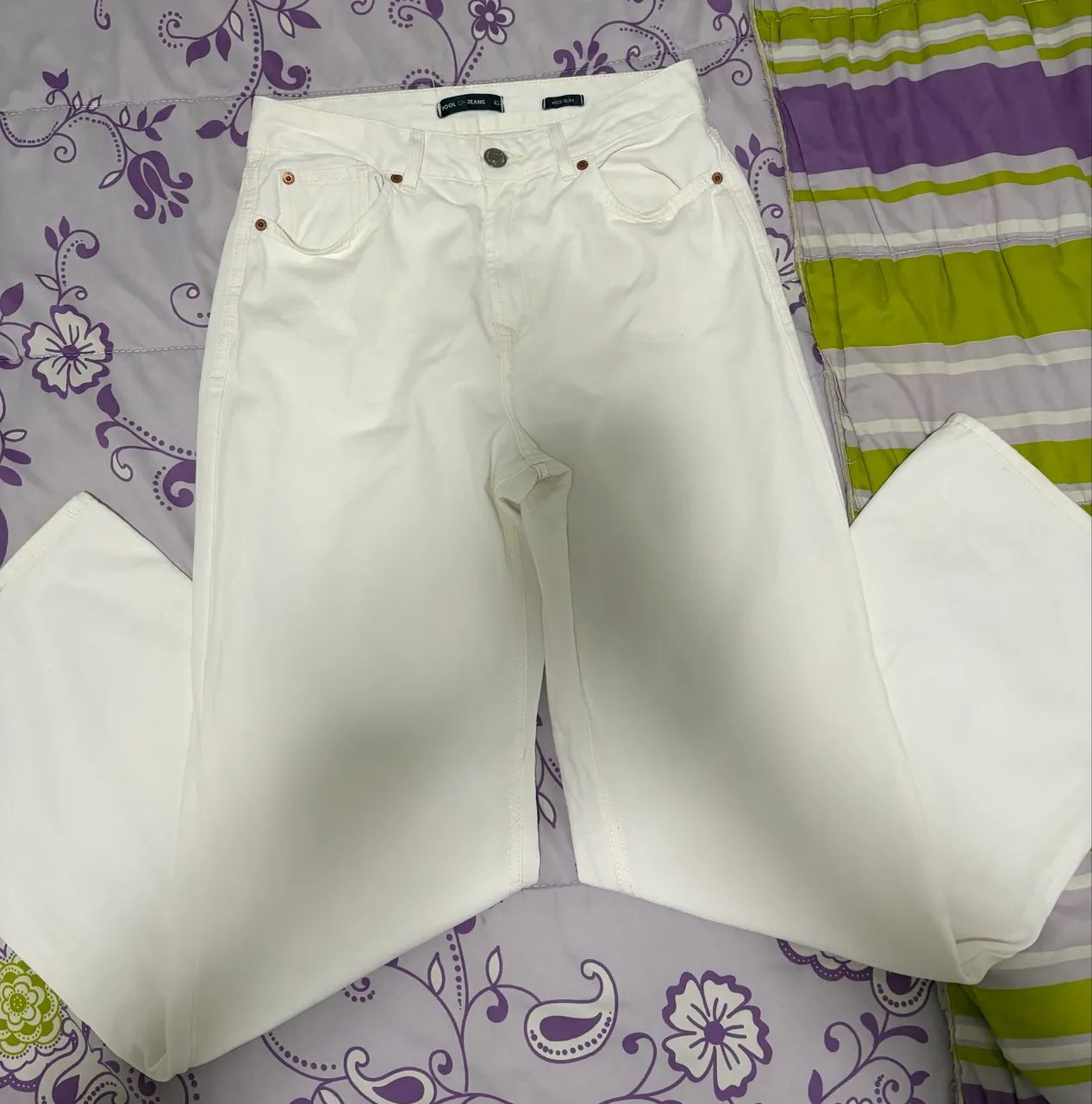 calça jeans wide leg branca 