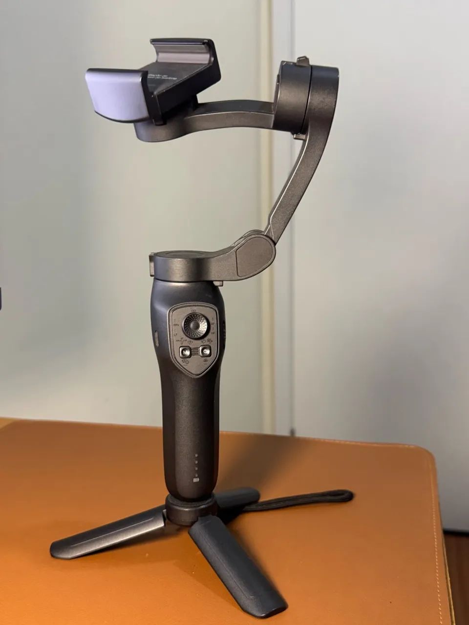 Gimbal 3 Eixos IT.BLUE para Celular com Rastreamento ? Excelente Estado - Foto 3
