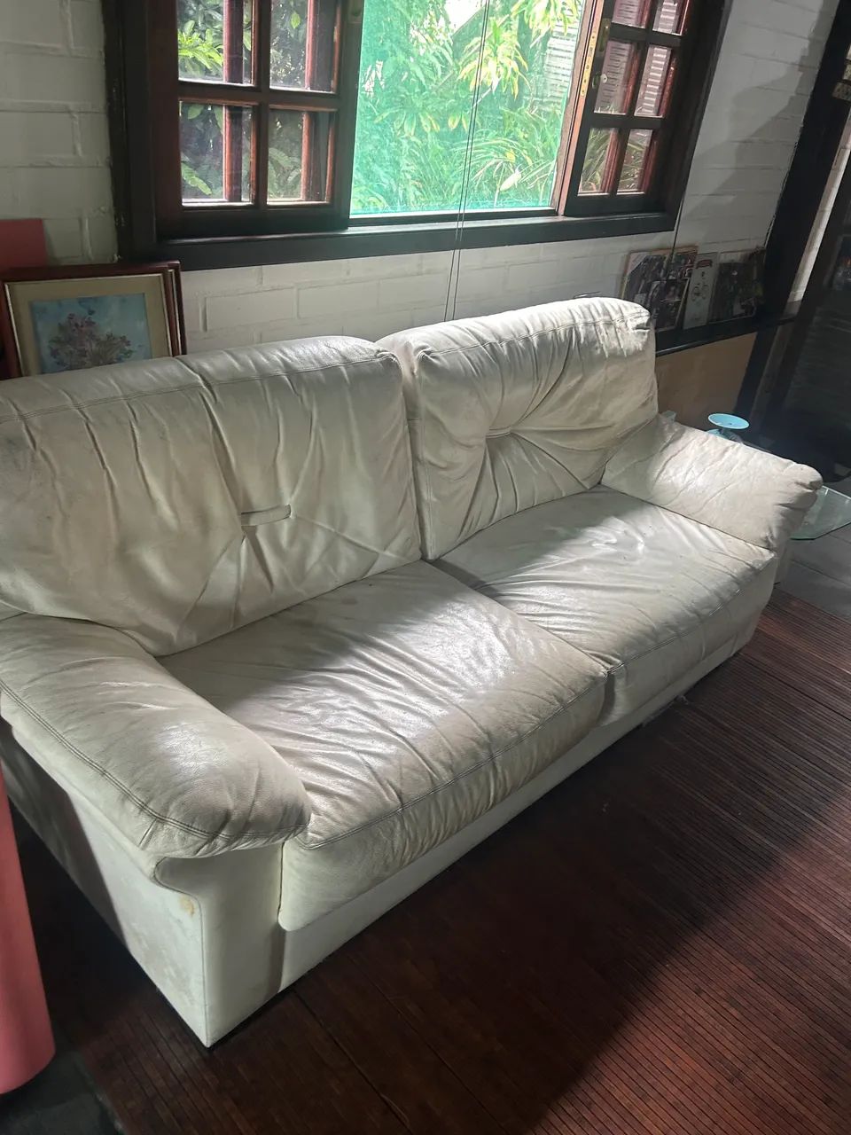 Sofá branco couro usado  - Foto 3