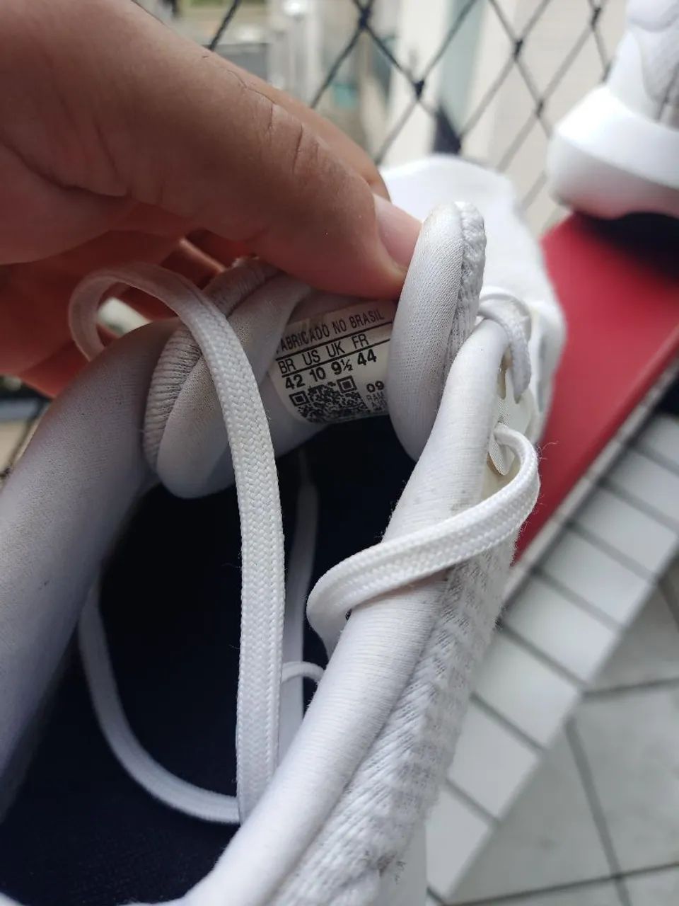 Tênis esporte corrida Adidas 42 branco e verde  - Foto 4
