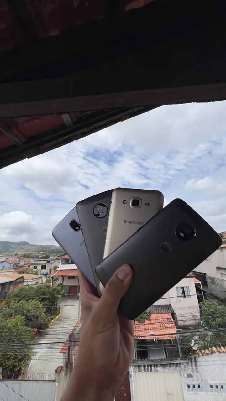 Lote com 4 celulares ? retirada de peças - Foto 3