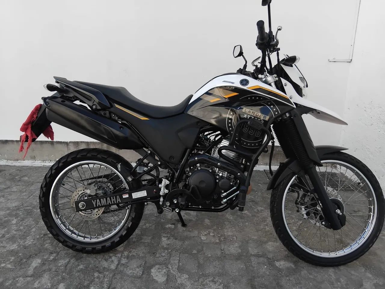 XTZ Lander 250 - Foto 3