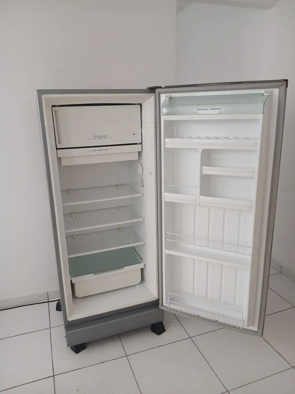 Geladeira Electrolux Prosdócimo  - Foto 2