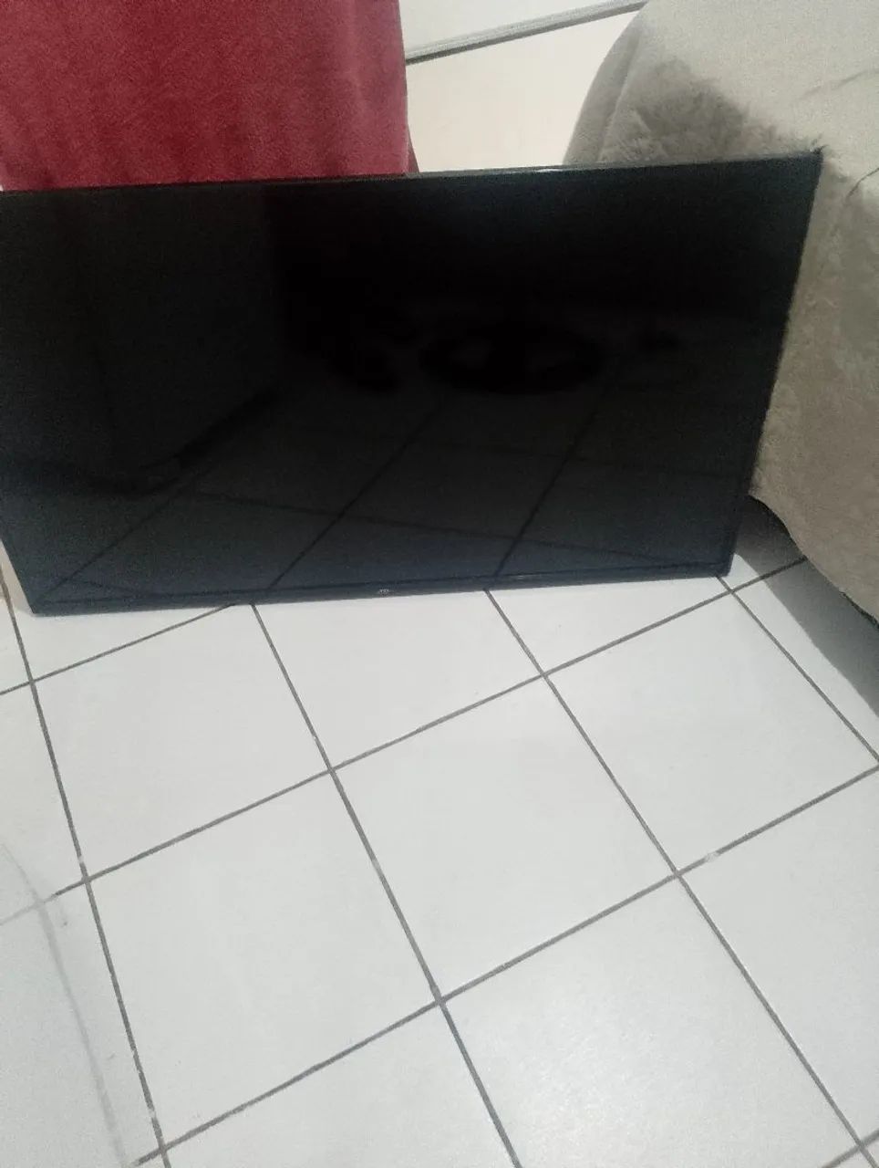 TV TCL 50 POLEGADAS, PASSOU MUITO TEMPO DESLIGADA, QUANDO FUI LIGAR, PASSOU UNS 10 minutos - Foto 2