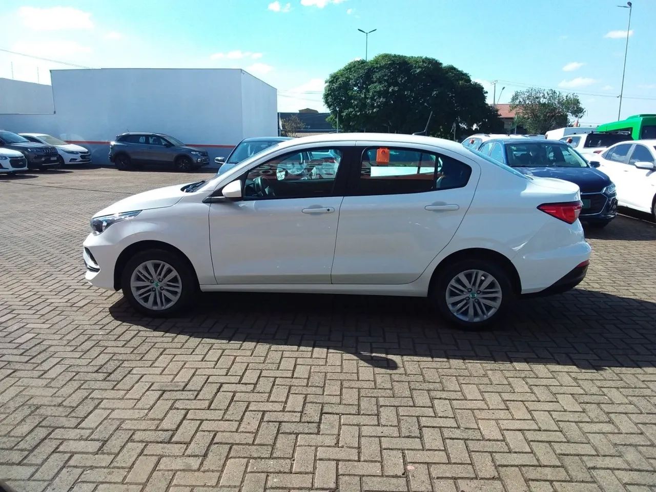 Fiat Cronos Drive 1.3 8V Flex 2024 - Foto 2
