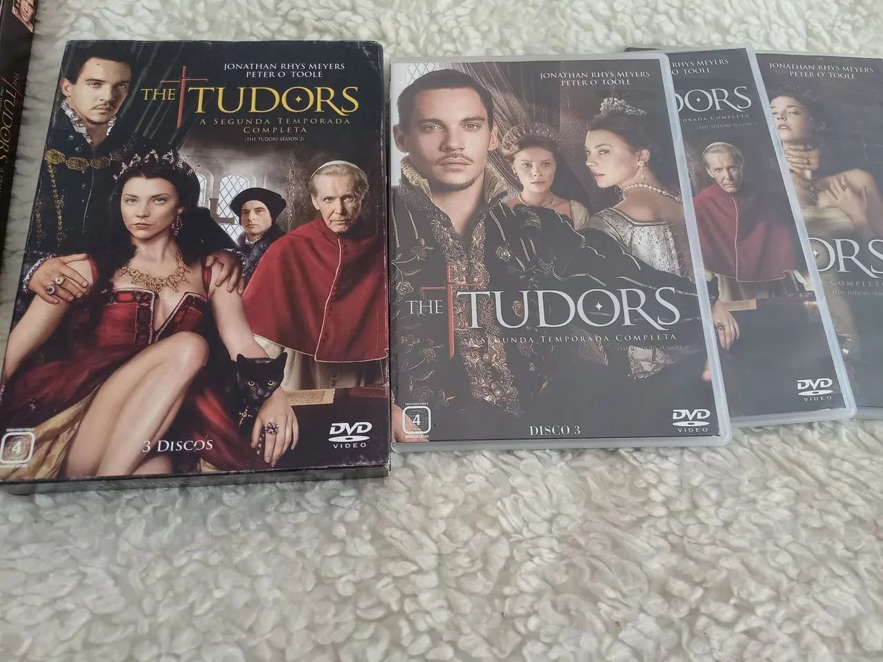 DVDS THE TUDORS -1a. e 2a. Temporadas - DVD, Blu-Ray e Vídeo