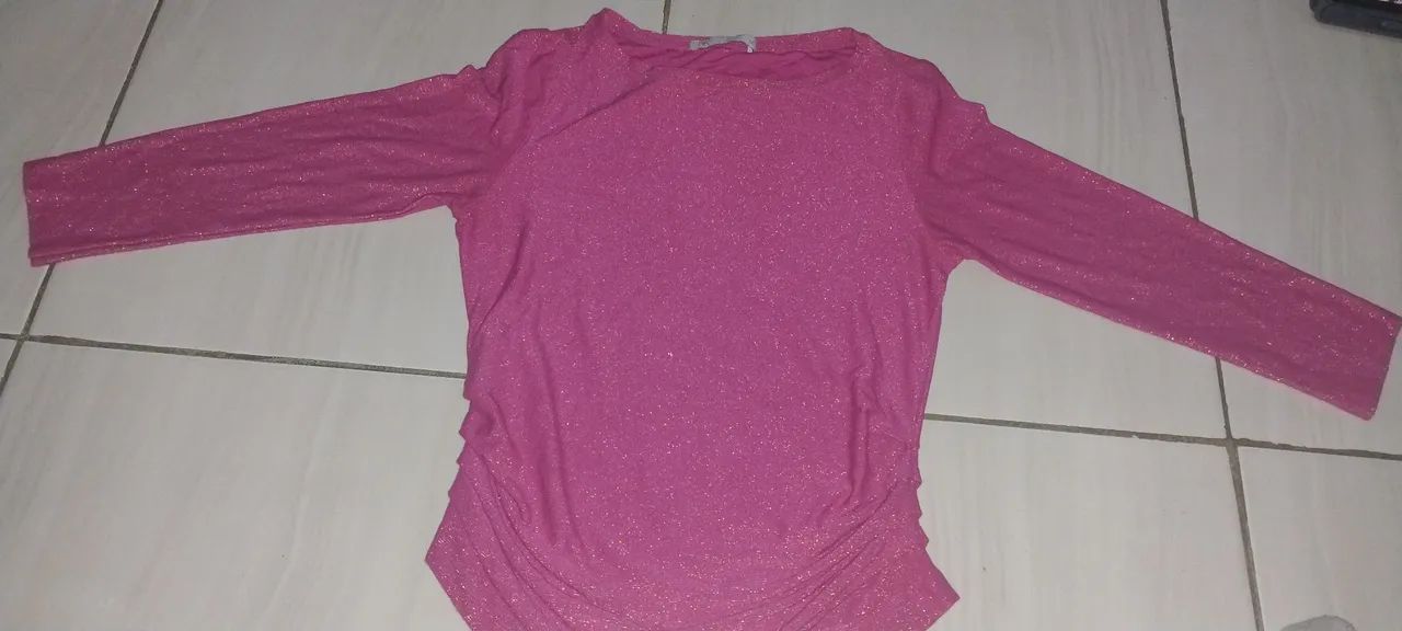 Blusa de manga comprida rosa com glitter marca:MK tamanho M - Foto 3