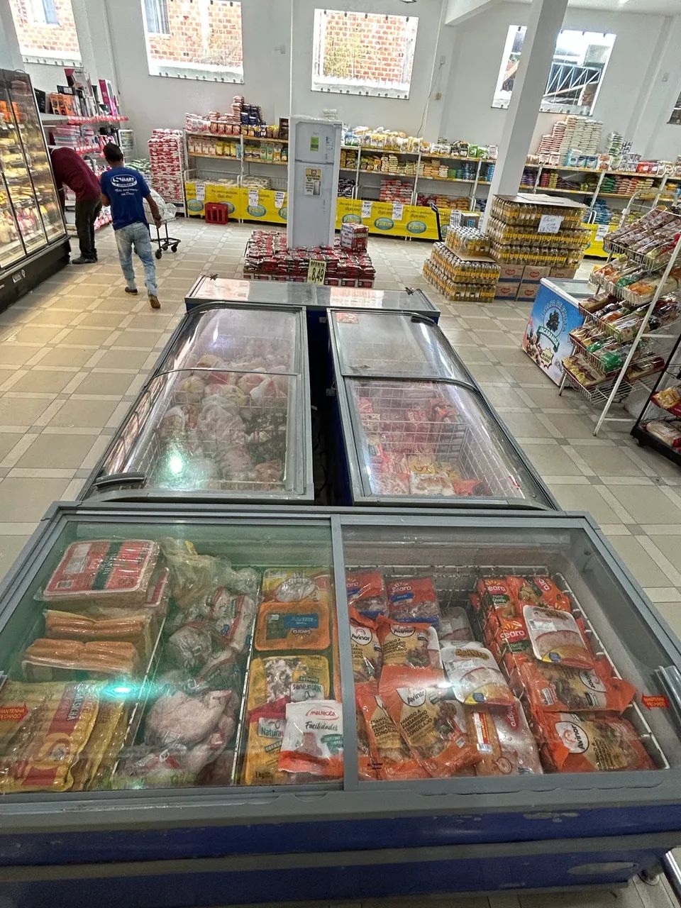 Vendo 04 freezers (ilhas) para Supermercado  - Foto 2