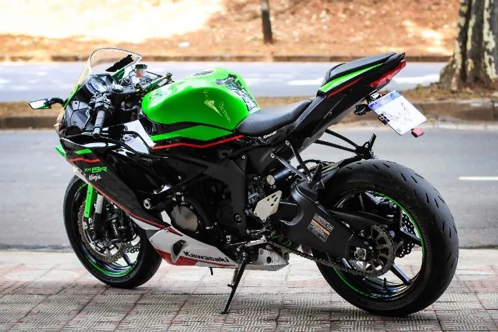 Kawasaki Zx-6r 636cc 2022 - 1501722057 | OLX