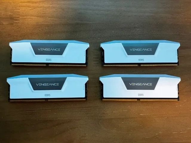 64GB Corsair Vengeance RGB White DDR5 5200MHz (4x 16GB) - Foto 4