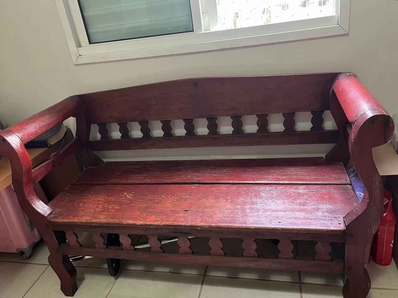 Vendo 2 bancos de madeira  - Foto 3