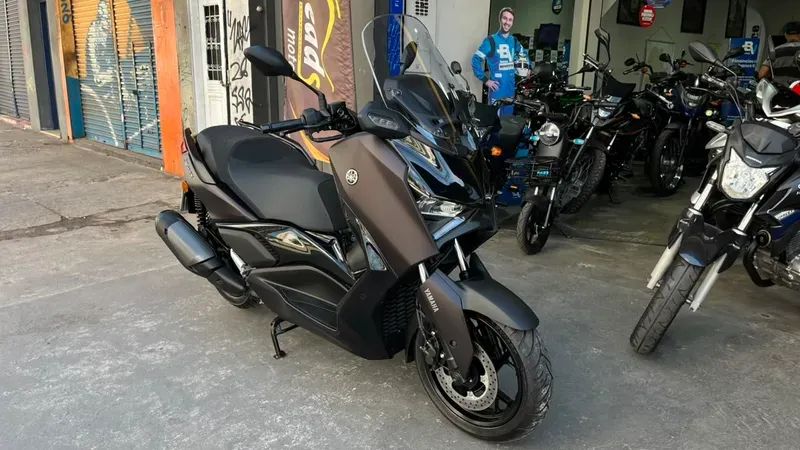 Yamaha XMAX 300  - Foto 3