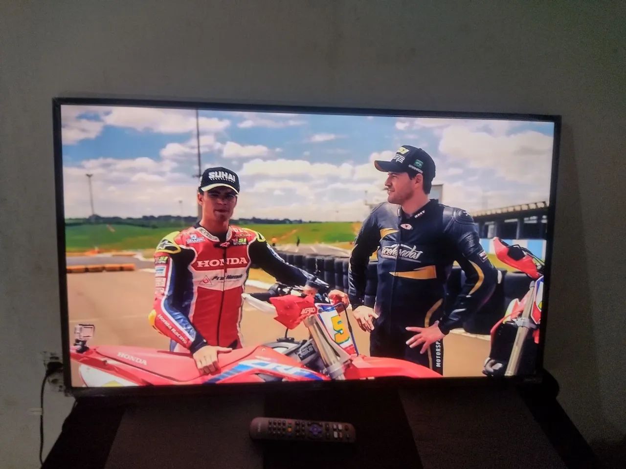 Smart TV AOC 43 polegadas - Foto 2