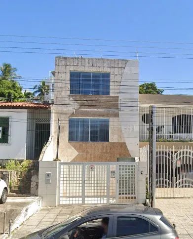 Vendo Casa Comercial na Av. Pedro Calazans