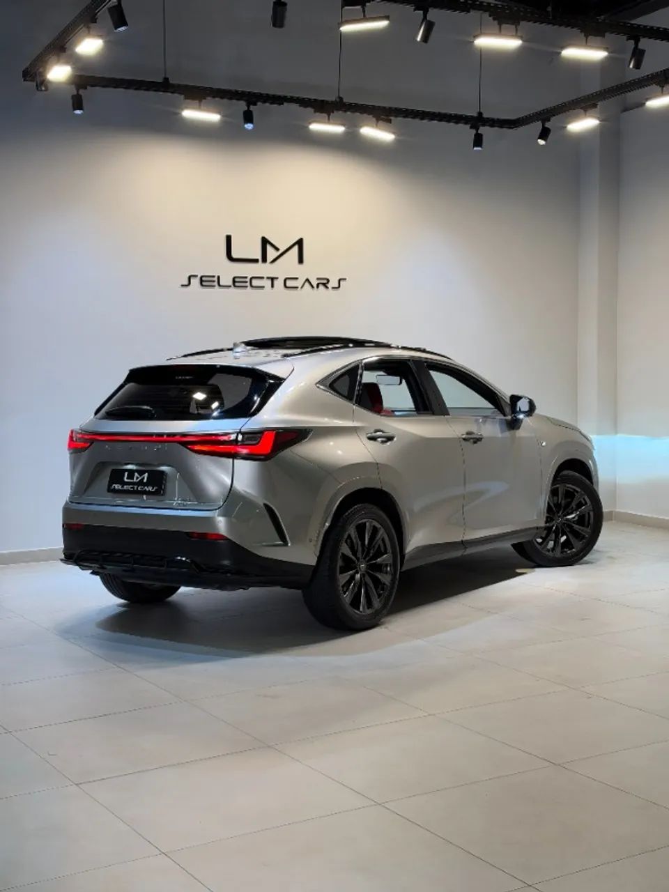 Lexus NX-350h F-sport 2.5 16V Aut. (hybrid), foto 2 de 20
