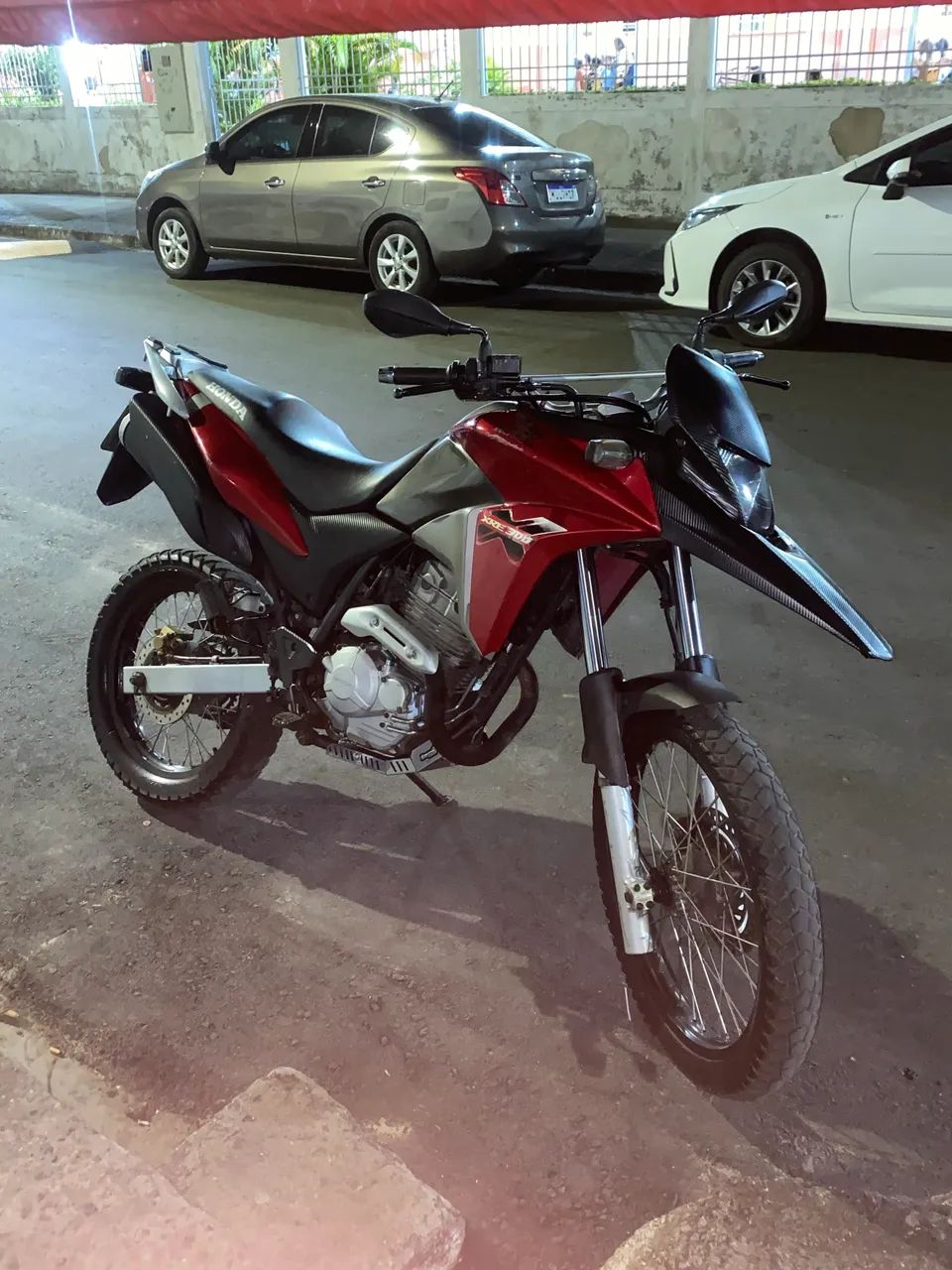 XrE 300 toda revisada