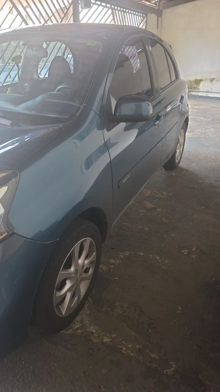 Nissan March 2016