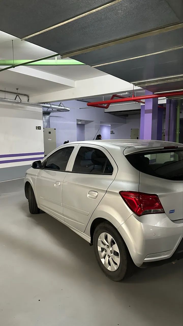 Chevrolet Onix Hatch LT 1.0 8V Flex Mec. 4P 2017 - Foto 6