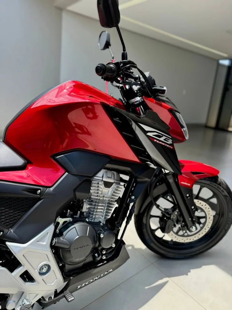 CB300F TWISTER  2025 - Foto 3