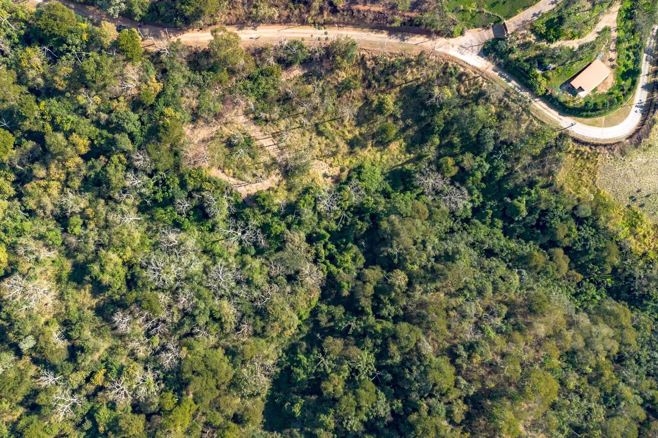 Lote em condomínio no Cuiabá, Petrópolis. - Foto 4