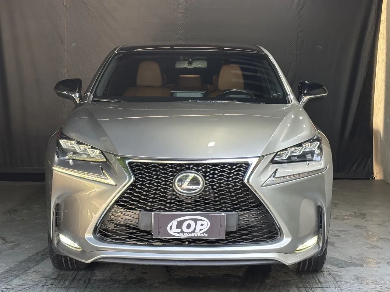 Lexus NX-200t F-sport 2.0 16V 238cv Aut., foto 3 de 10