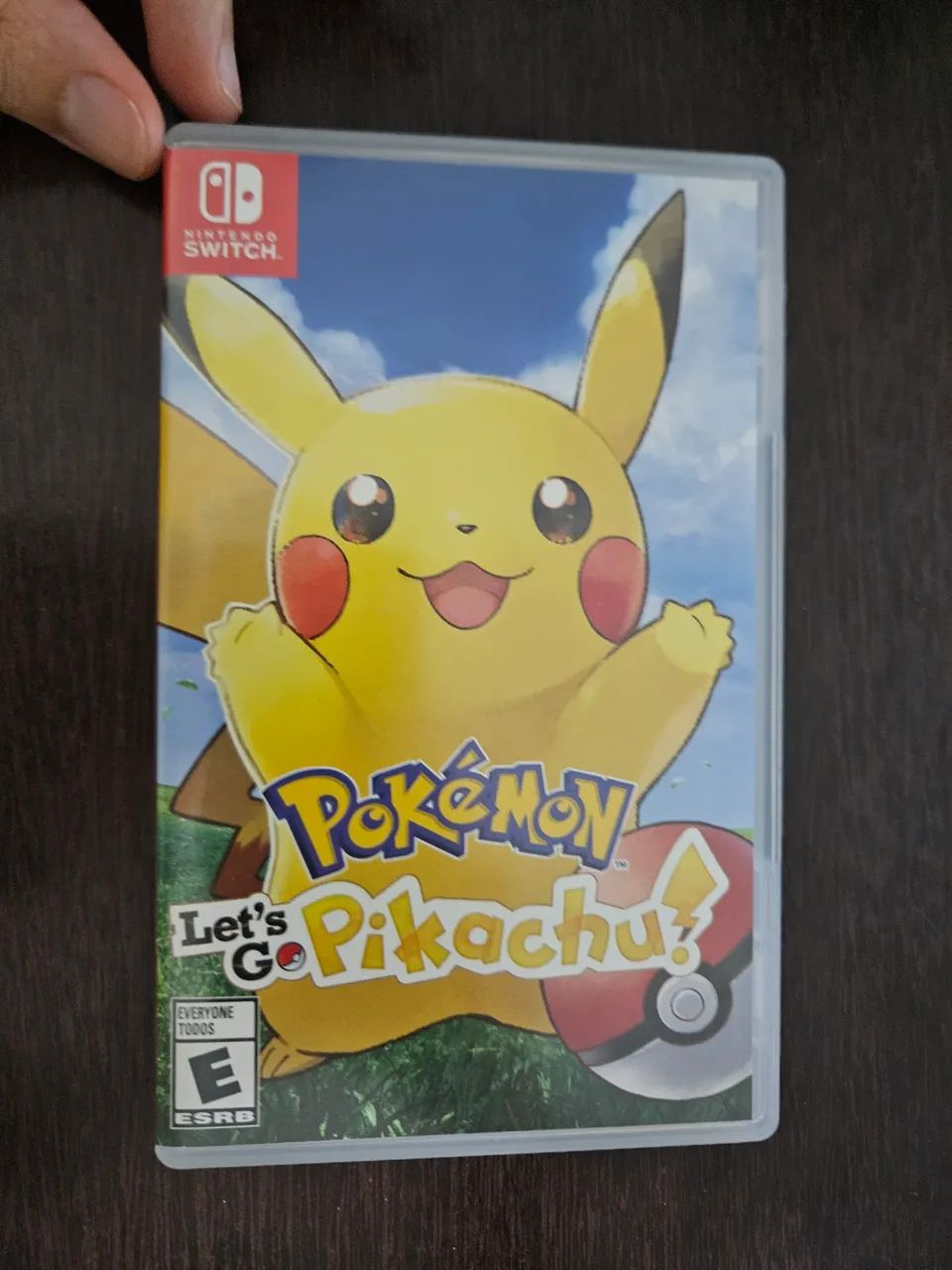 Pokemon Lets Go Pikachu - Nintendo Switch