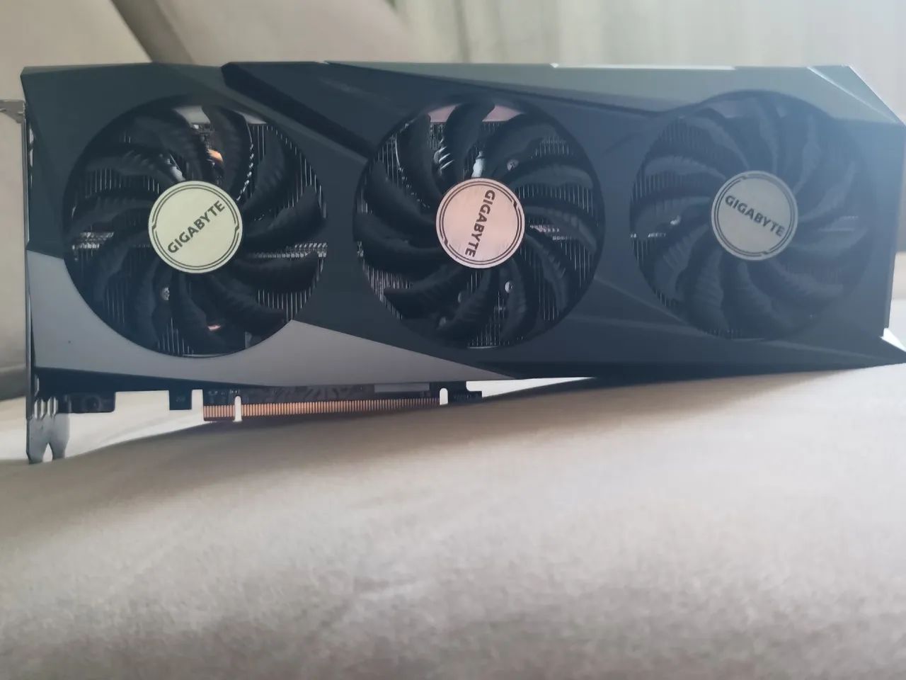 Rx7600 gigabyte triple fun 6 meses de uso  - Foto 5
