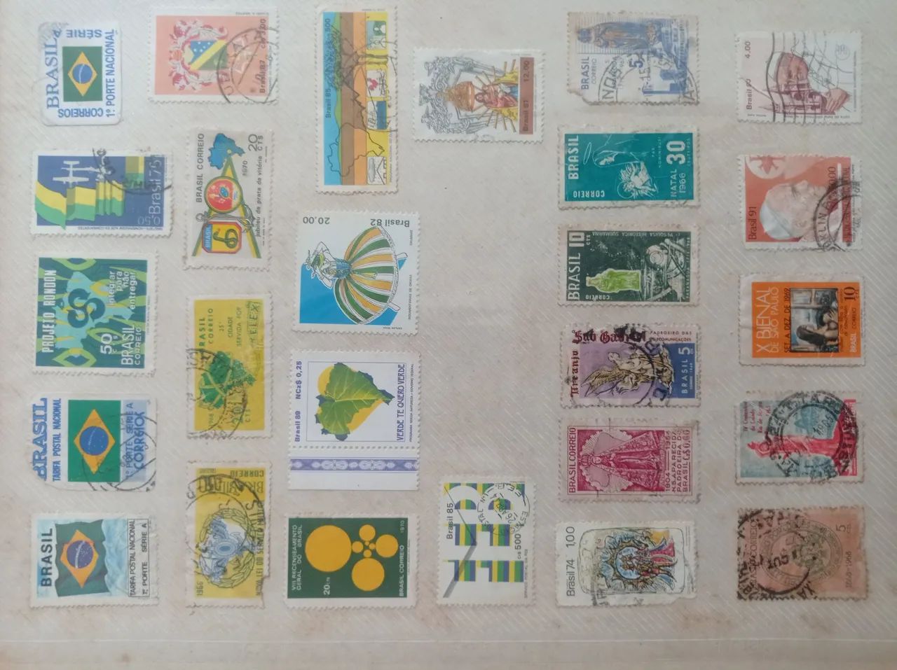 Selos - mais de 700 - Foto 2
