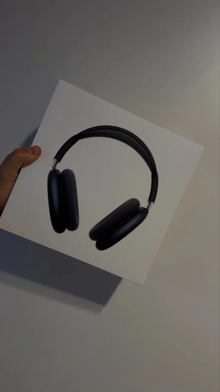 AirPods Max 1 Cinza - Fones de Ouvido - Vilas do Atlântico, Lauro