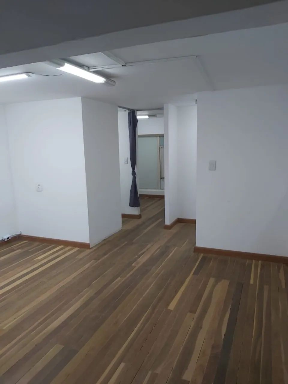 Loja Dentro de Galeria Central - Foto 2