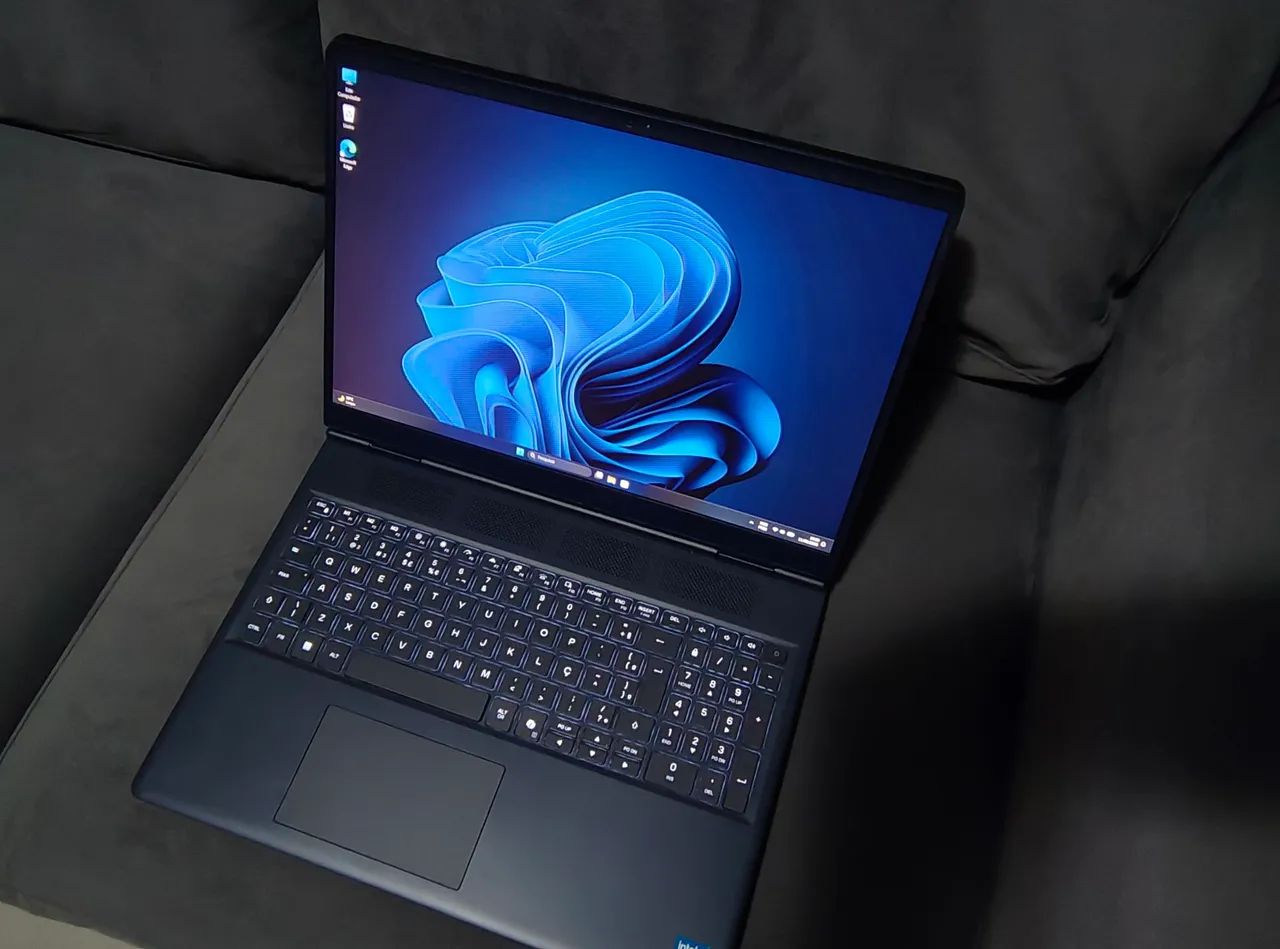 Dell Alienware aurora core7 240H rtx 5050 32gb 1 tb - Foto 3