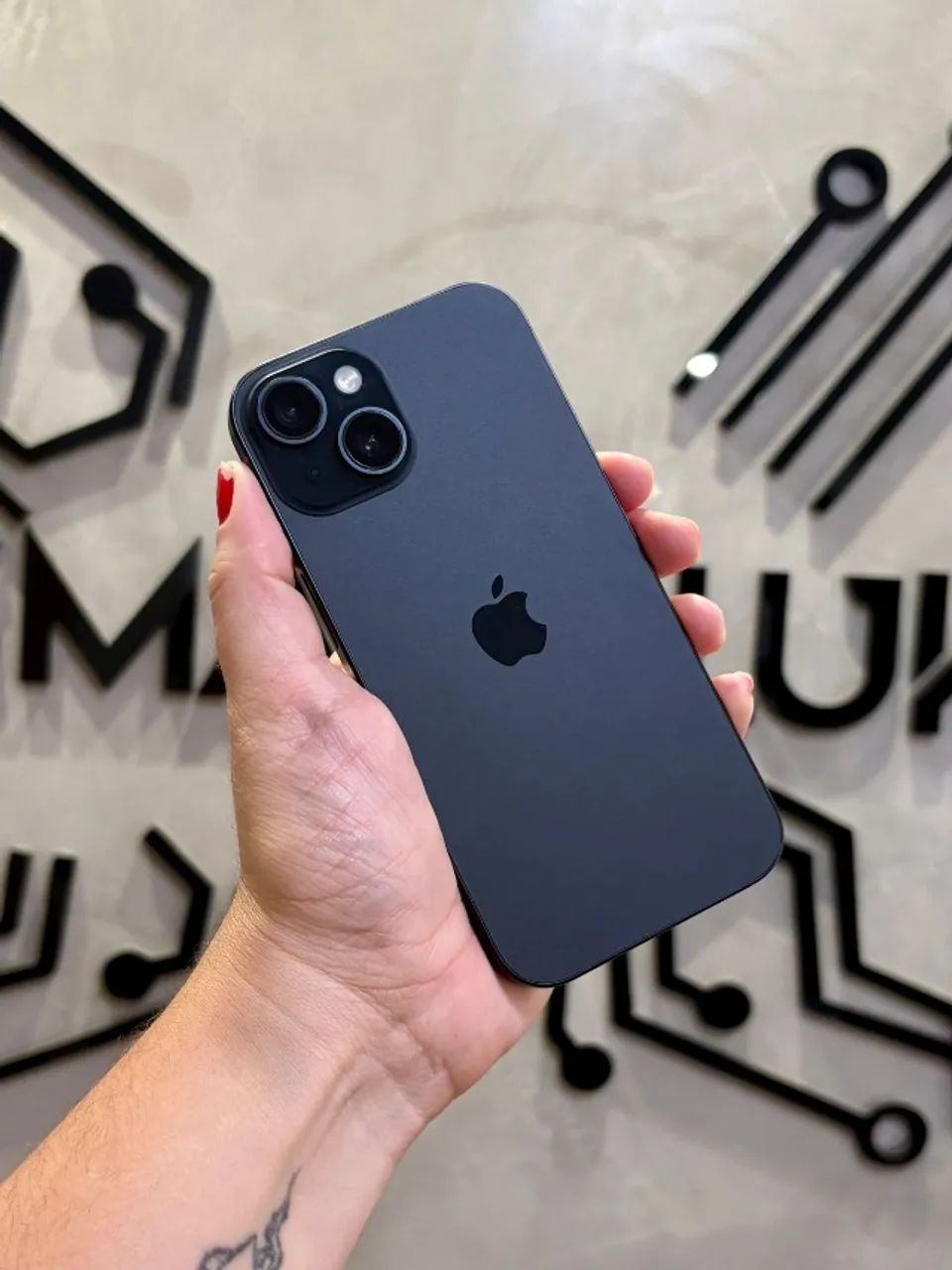 iPhone 15 Black 128GB (Nota e 3 meses de garantia) - Celulares e