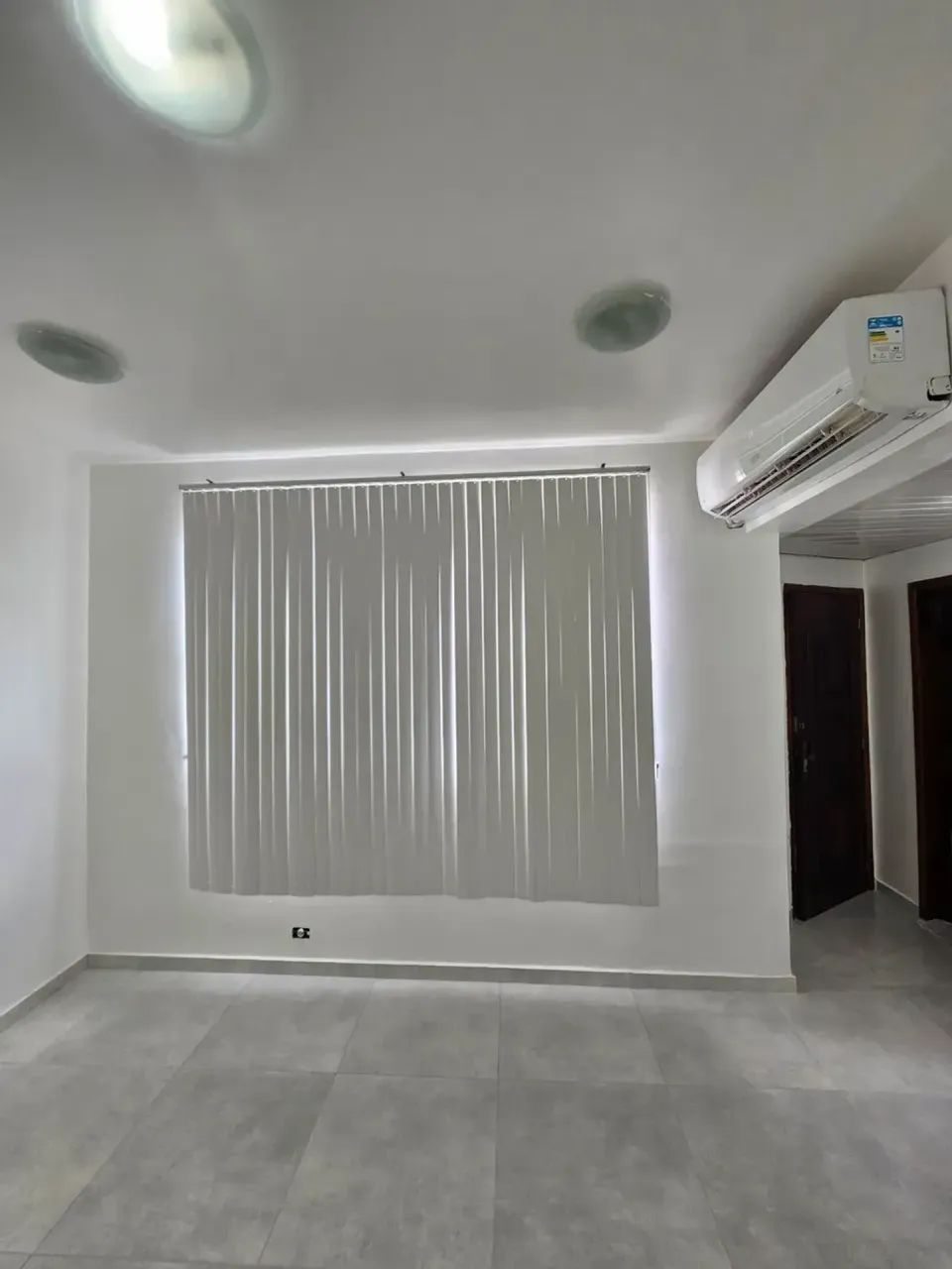 SALA COMERCIAL EM RAMOS (REFORMADA) - Foto 4