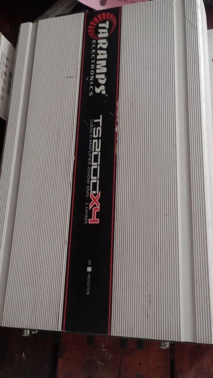 Vendo um Taramps Ts2000-4wtts 