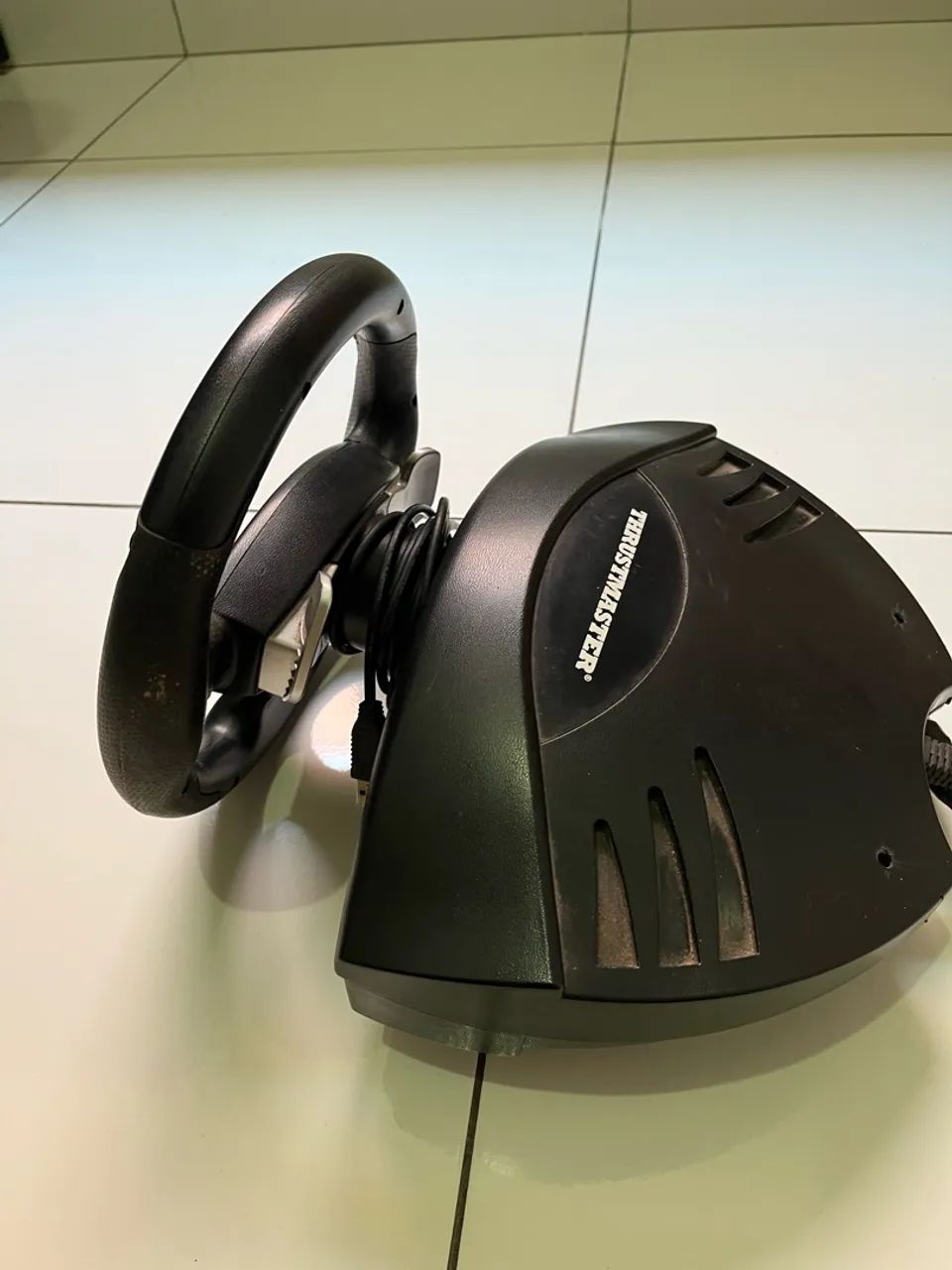 Volante Thrustmaster Ferrari - Foto 4