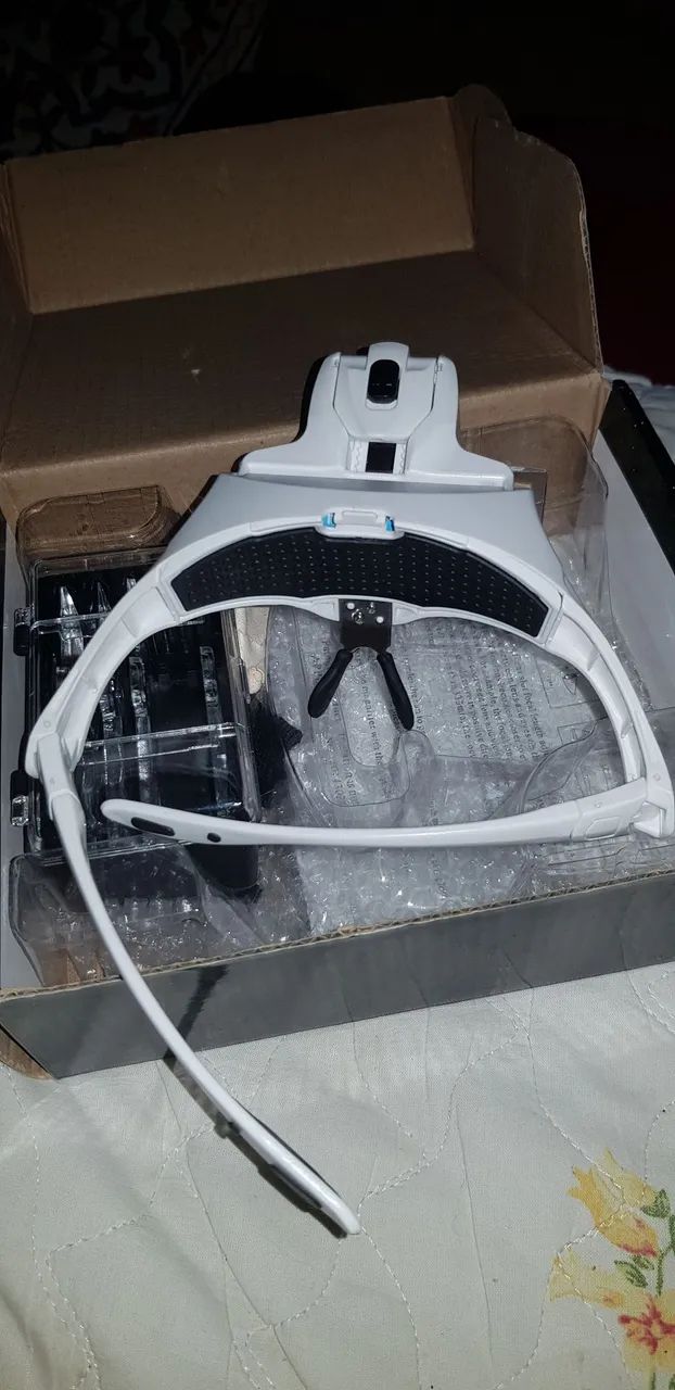 Óculos lupa com leds - Foto 4