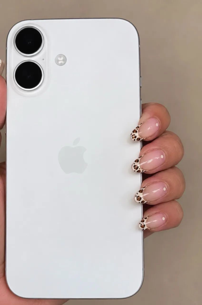 iPhone 16 ? 128 GB