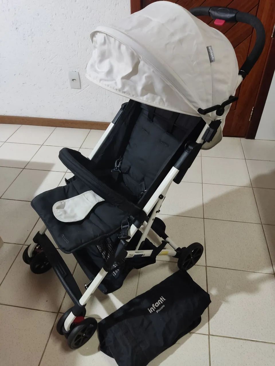 Cadeirinha para carro (Sefety) e carrinho de bebê (Picollo).. - Foto 2