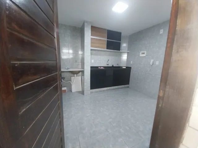Alugo apto nascente térreo com 90m2 + área externa - Foto 2