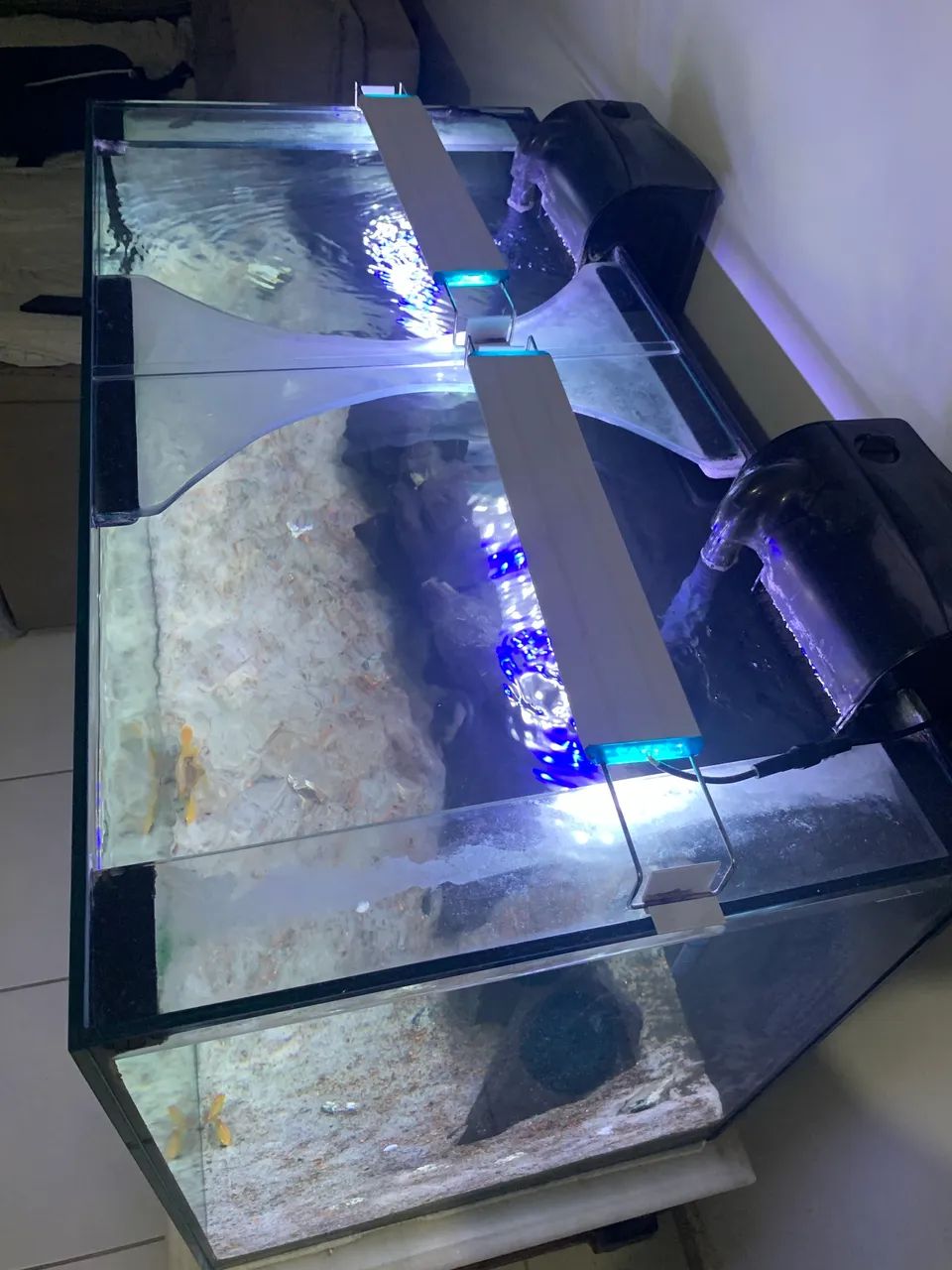 Aquário 300L completo com areia, rochas, luminárias e filtros - Foto 6