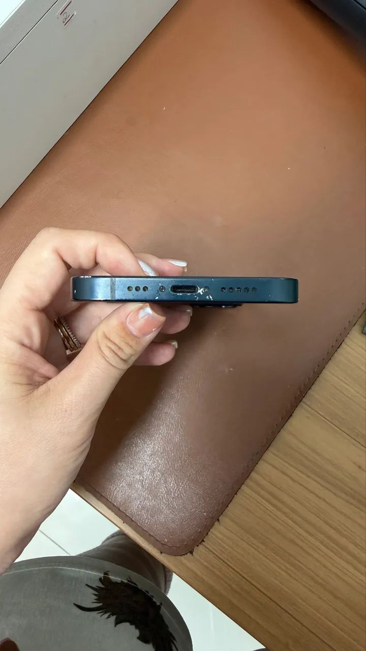 iPhone 13 com 2 anos de uso - linhas na tela - Foto 3