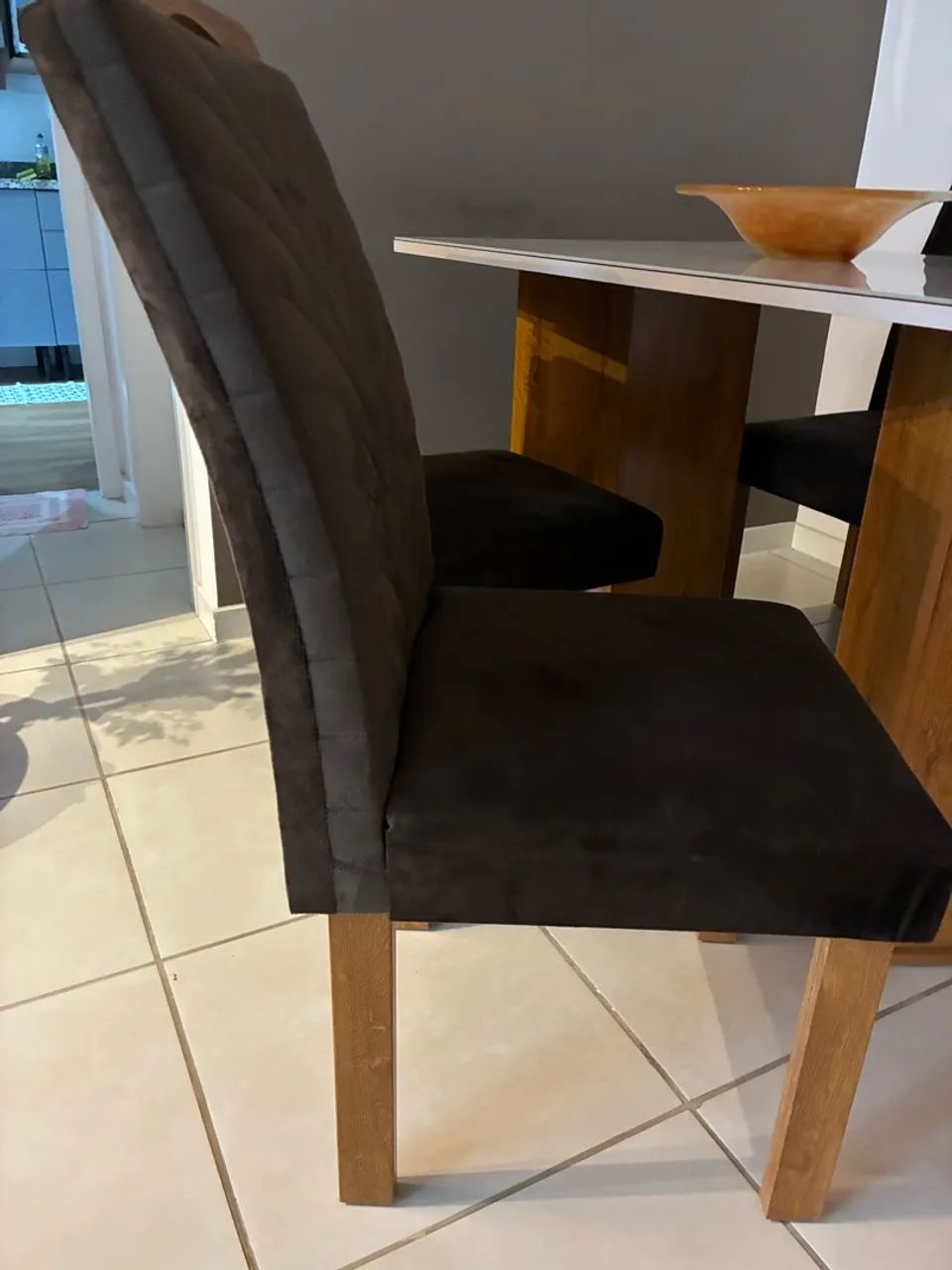 Mesa de jantar com 4 cadeiras  - Foto 3