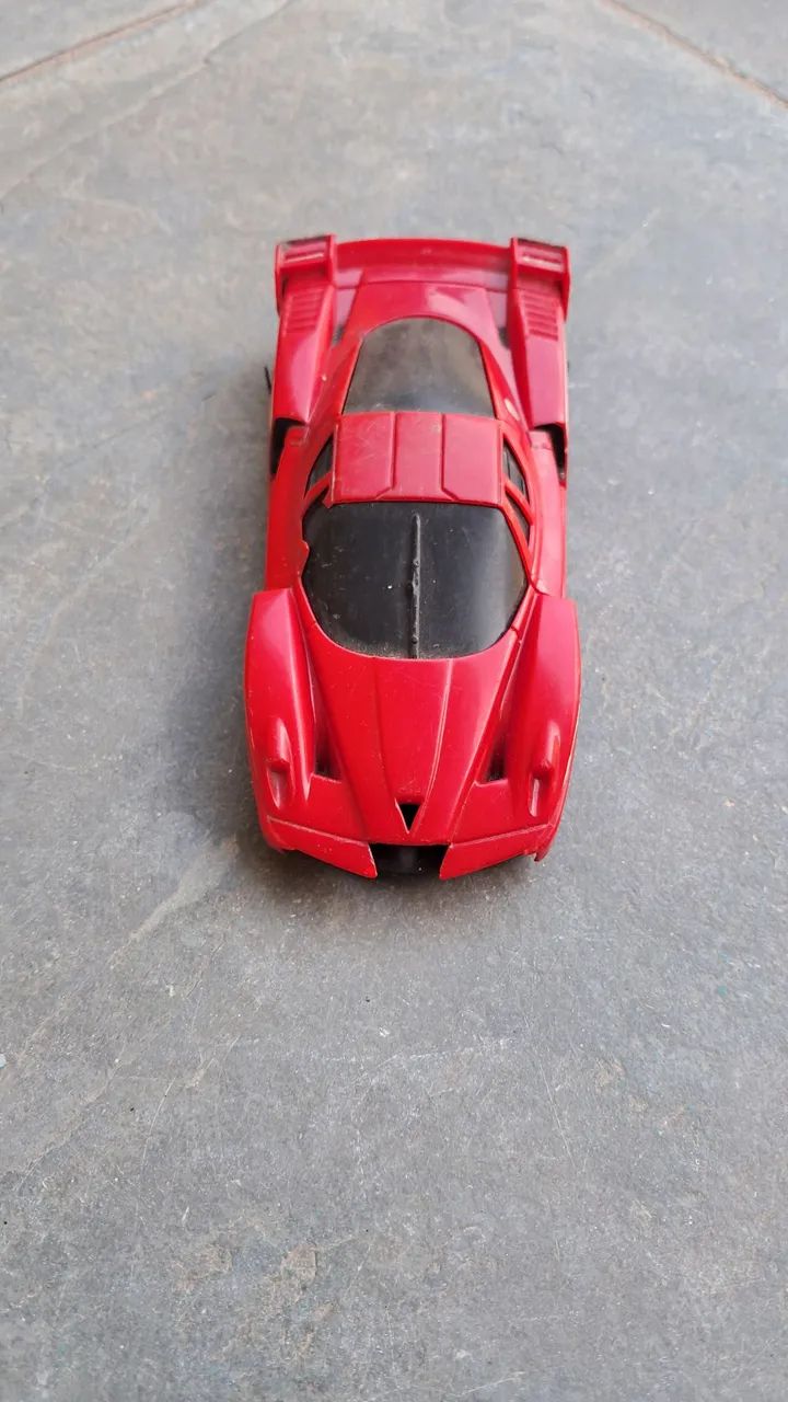 Brinquedo Ferrari 