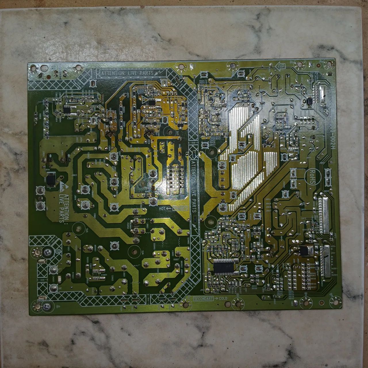 Placa da fonte da tv philips 42 polegadas de Led usada boa funcionando valor R$=150,00  - Foto 2