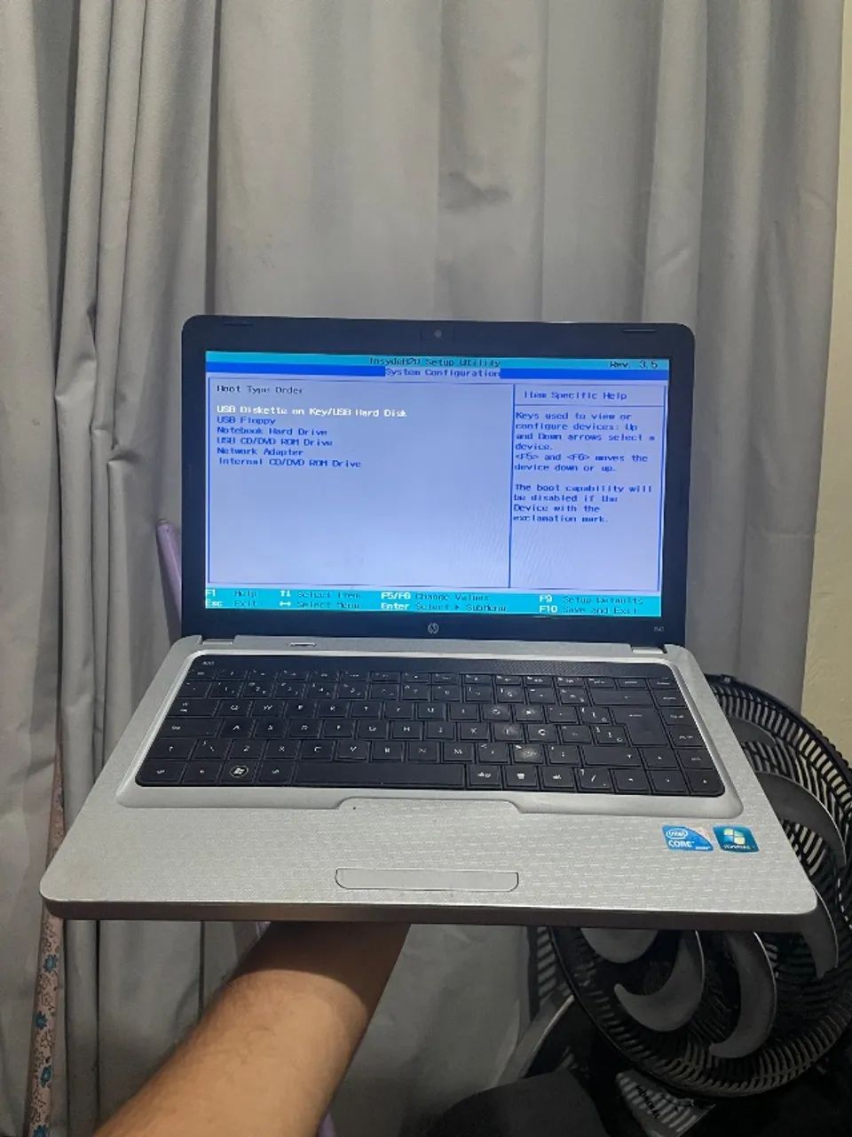 NOTEBOOK I3 COMPLETO COM DEFEITO - Foto 3