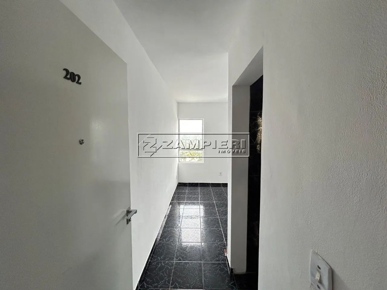 APARTAMENTO 2 QUARTOS PARA LOCAÇÃO NO JACINTINHO - Foto 2