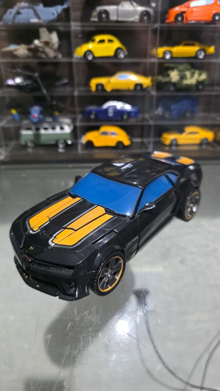 Transformers Human Alliance - Bumblebee Black